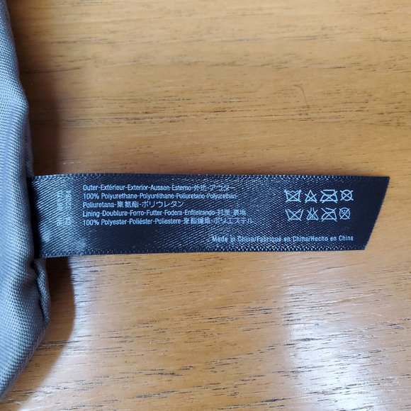 Remi/Reid | Faux White Leather 10" Crossbody Purse NEW - Picture 5 of 10